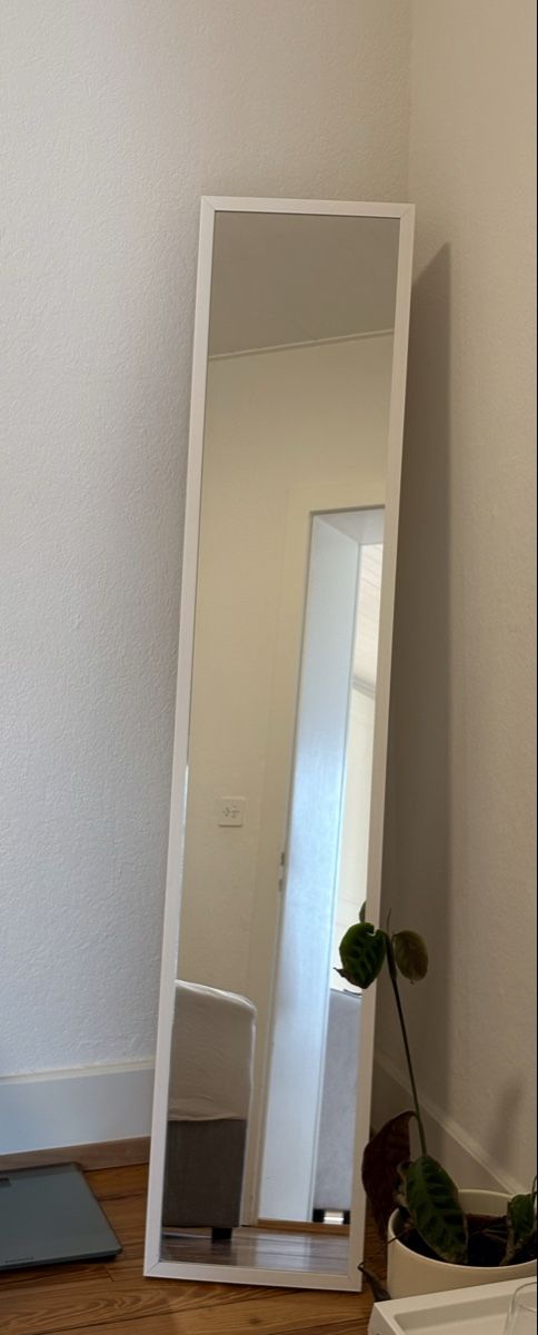 Specchi: Miroir sur pied rectangulaire blanc 134x30 cm – Nuovo (secondo la descrizione) da Blonay venduto da emi_b7bx 1