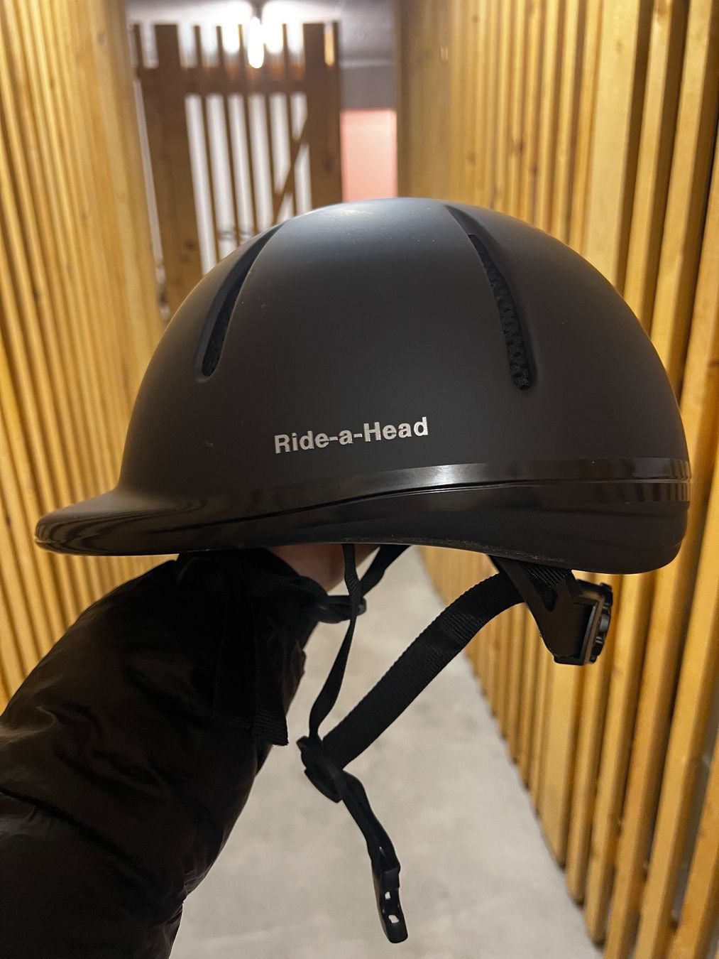 Caschi: Helmet - Horseback riding – Usato da Adliswil venduto da nat_7q7l 3