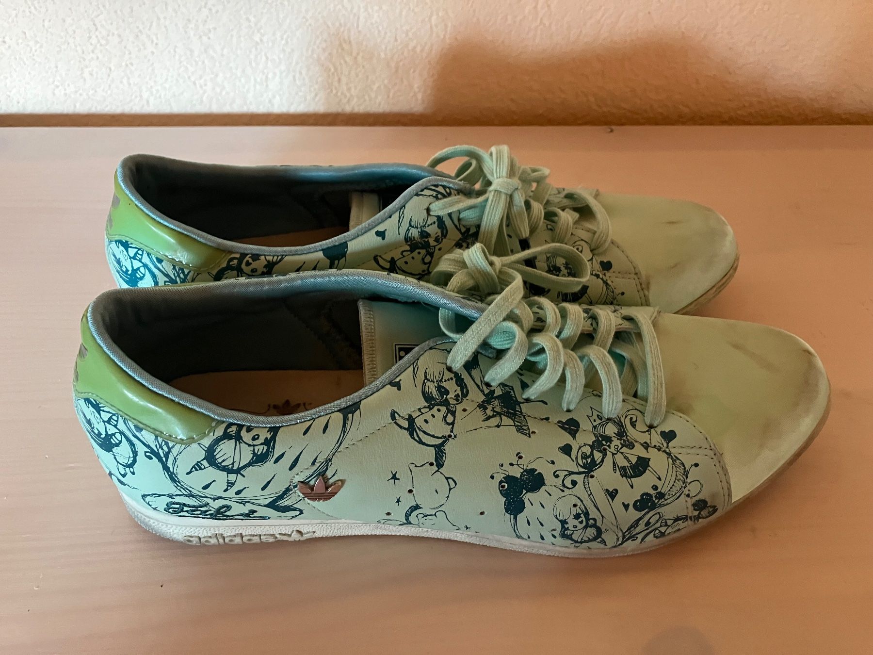 Baskets sneakers Adidas x Fafi 40 2/3 rare (D'occasion) à Porrentruy ...