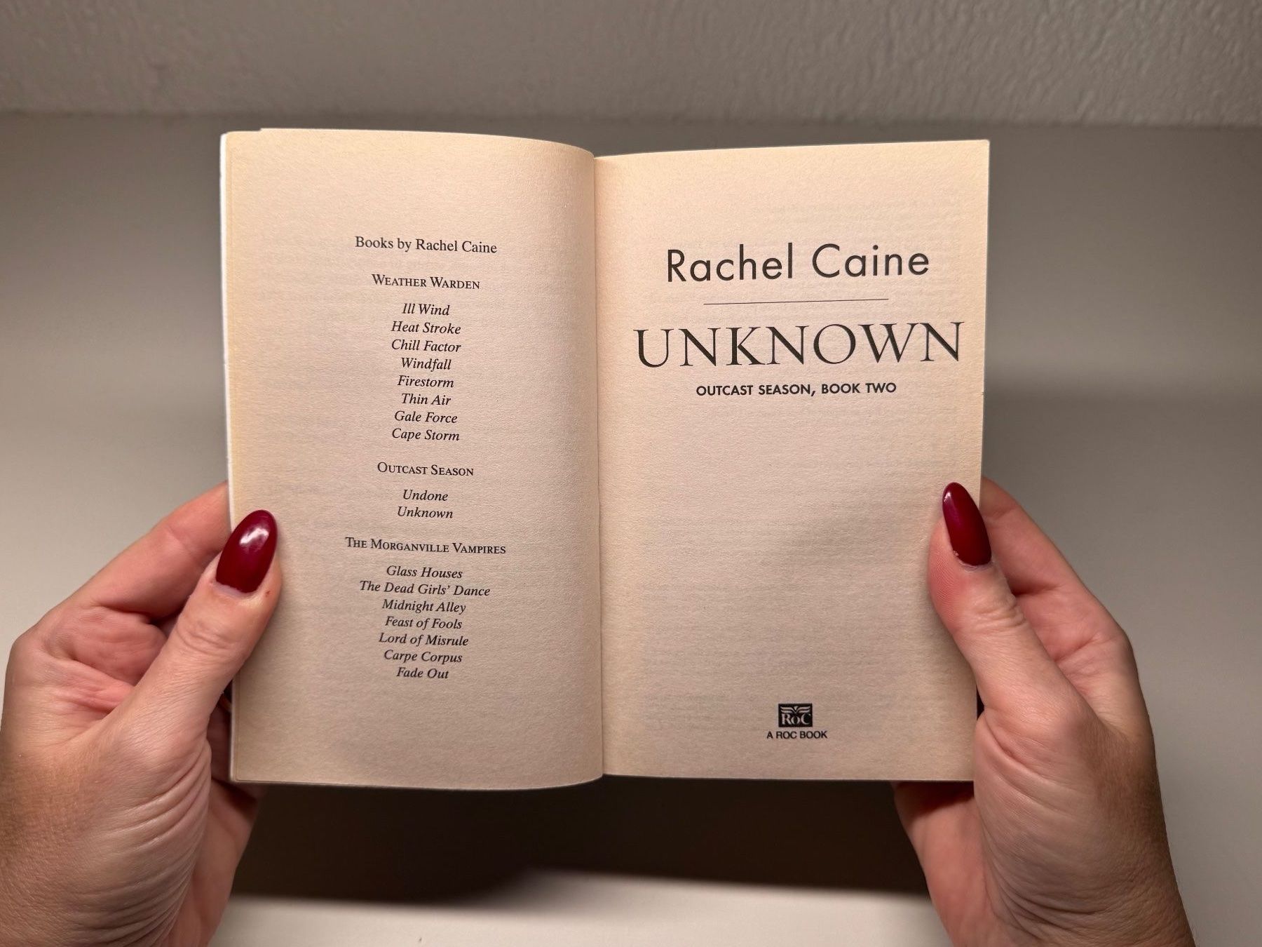 Libri: NOVEL: Rachel Caine: Unknown – Usato da Grosswangen venduto da English_books 1