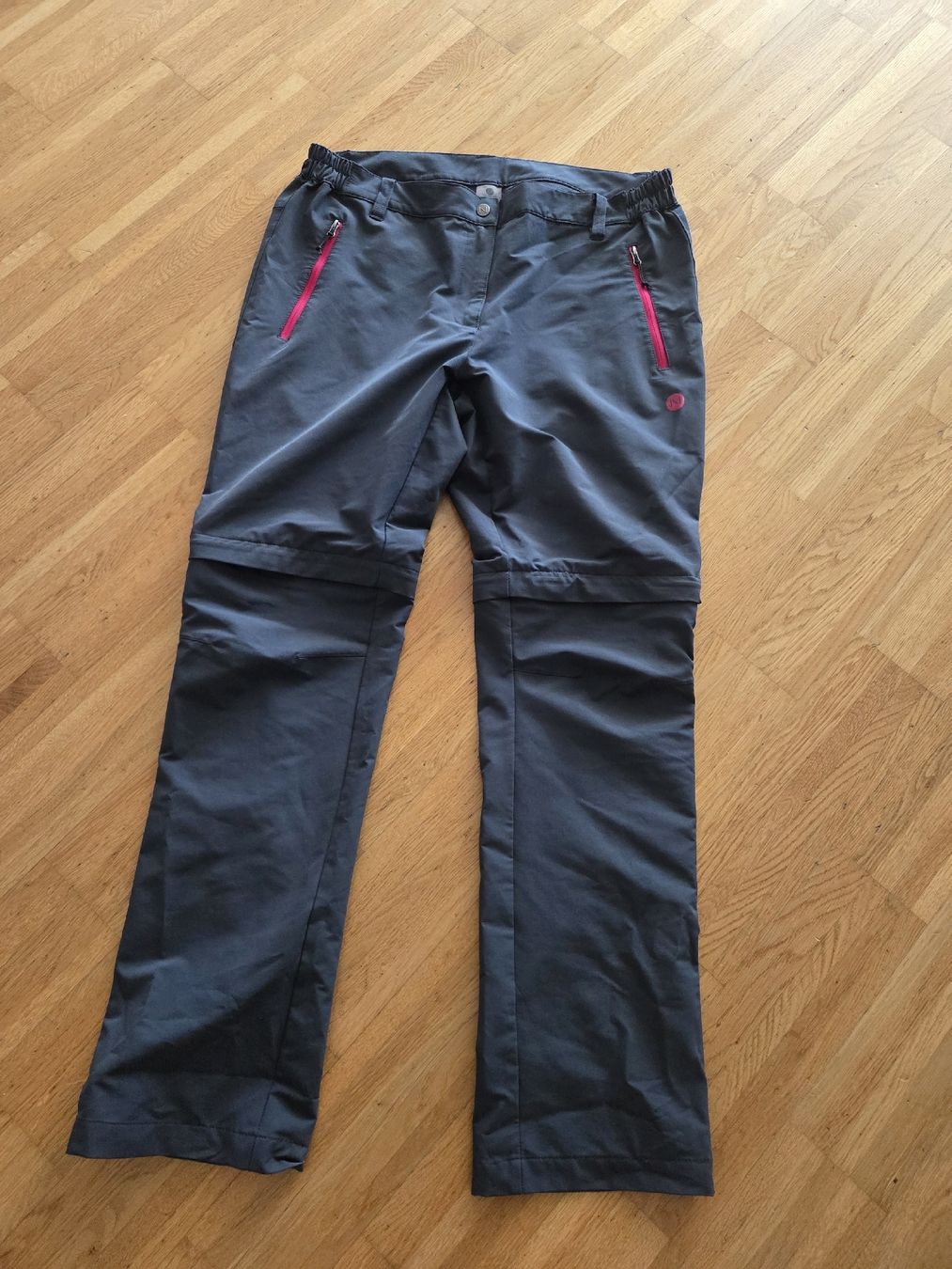46 Nord Pantaloni: Wanderhose Gr.44 – Usato da Root venduto da Melissa011113