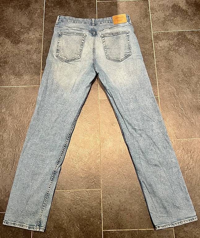 C&A Lotti di vestiti: C&A Jeans Straight W32 L33 – Usato da Kilchberg ZH venduto da SyFo286 2