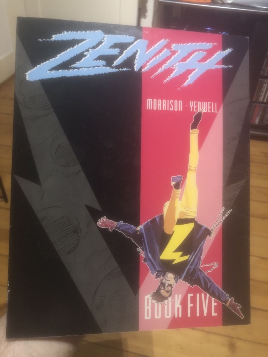 Comics: Zenith book five - softcover  – Gebraucht aus Lausanne von fransadpop