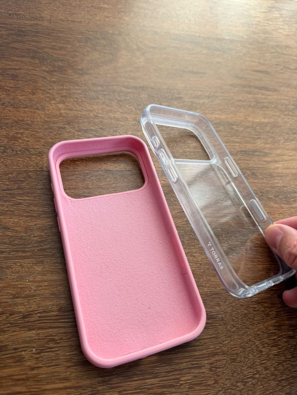 Covers & Schutzfolien: iPhone 17 Pro Cases (Torras) – Gebraucht aus Ennetbaden von miboo 1