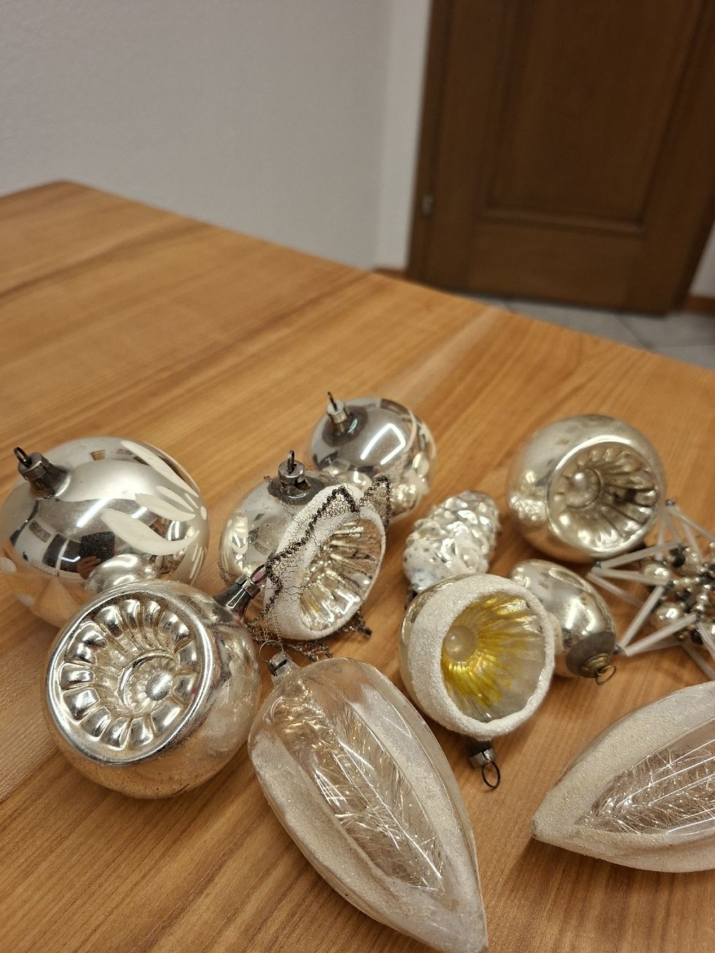 Tutte le decorazioni: alter Christbaum Schmuck – Usato da Ganterschwil venduto da HeidiuPeter 4