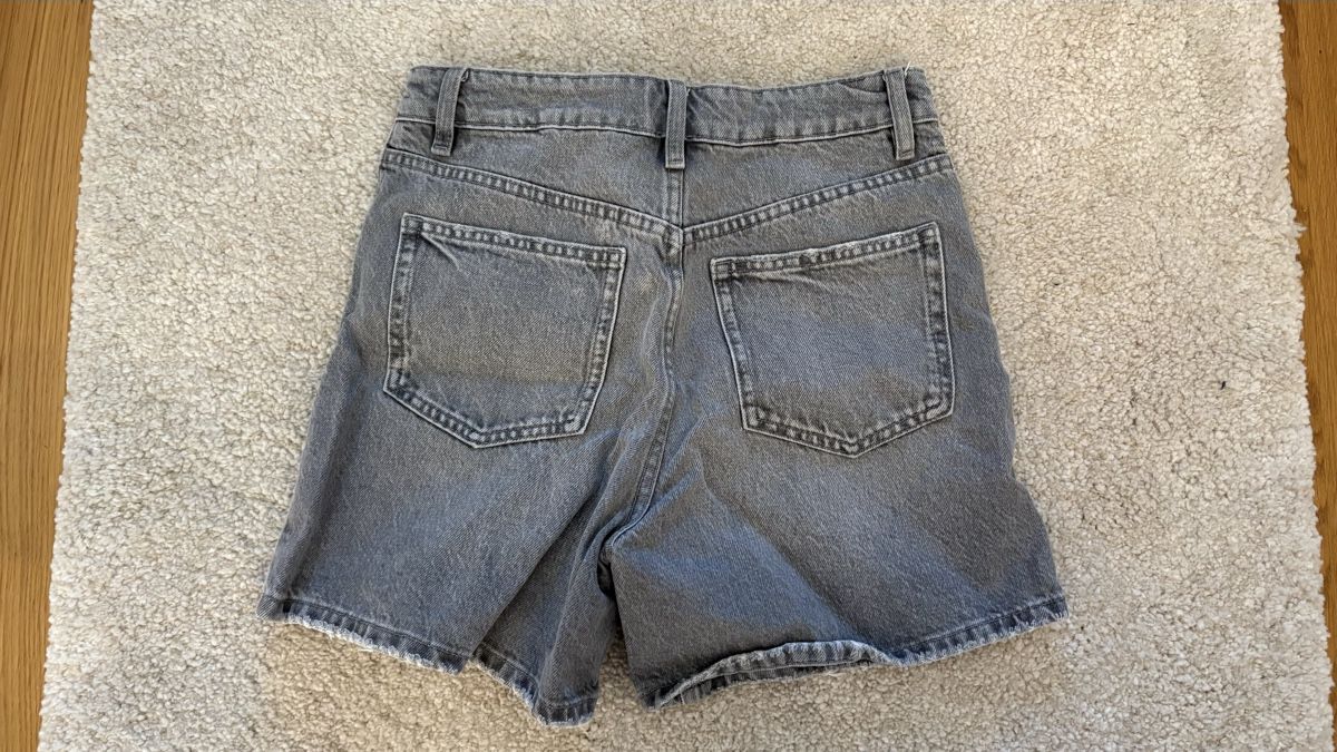 Zara Jeans: Jeans Shorts Grau – Nuovo (secondo la descrizione) da Winterthur venduto da m.tix 2