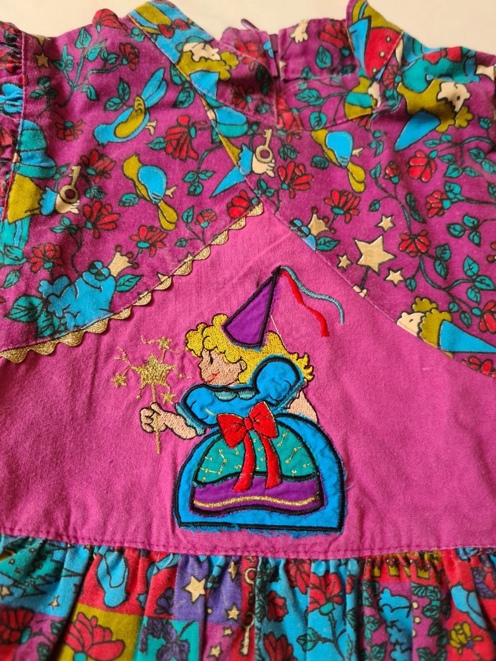 Vestiti & Gonne: Mädchenkleid "Froschkönig" Gr.116 – Usato da Ebikon venduto da Songbird85 4