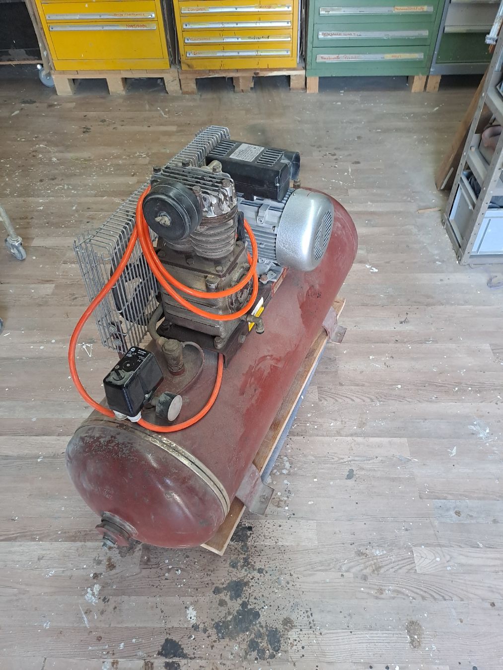 Compressori: Defekter Kompressor – Difettoso da Aarwangen venduto da uomo01 1