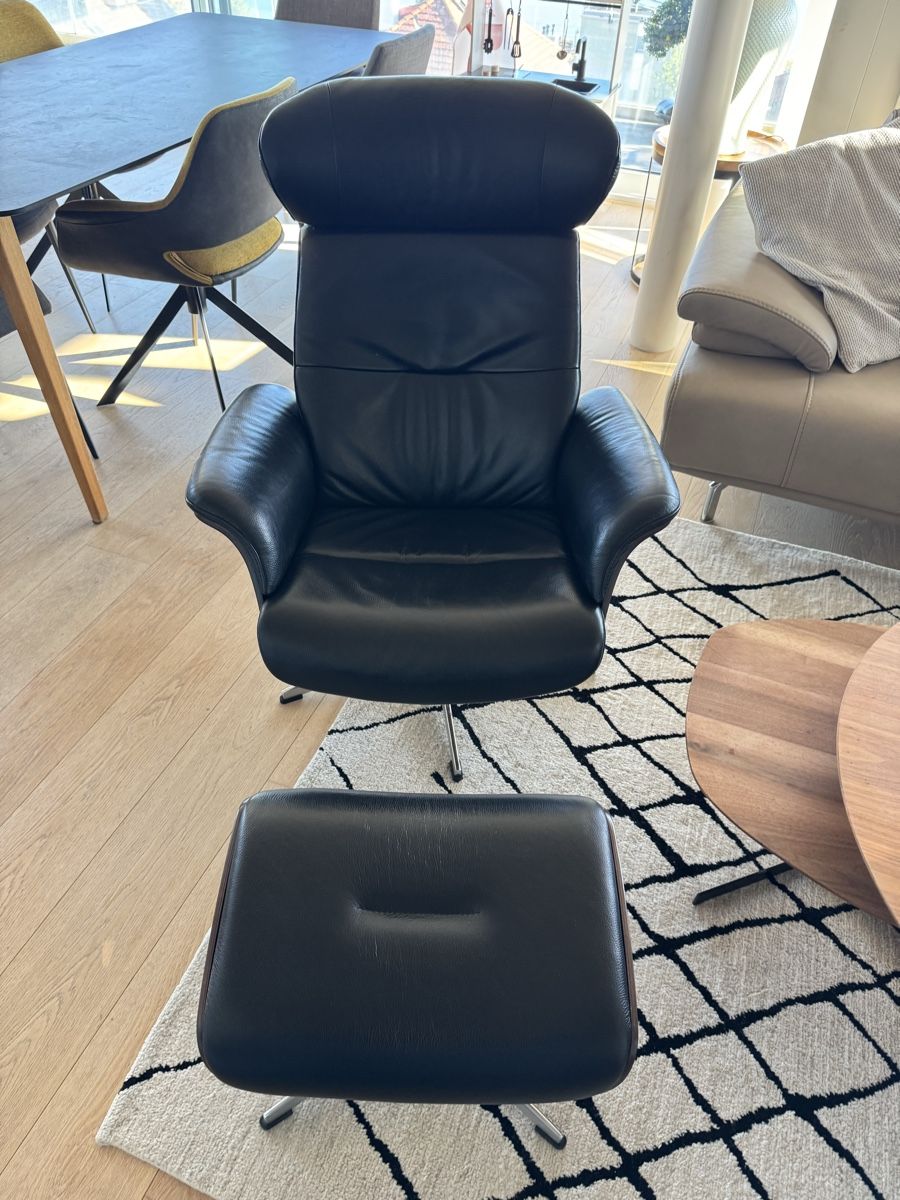 Poltrone: Conform Timeout Sessel mit Hocker Leder schwarz Holz – Usato da Kilchberg ZH venduto da Fingerprint 3