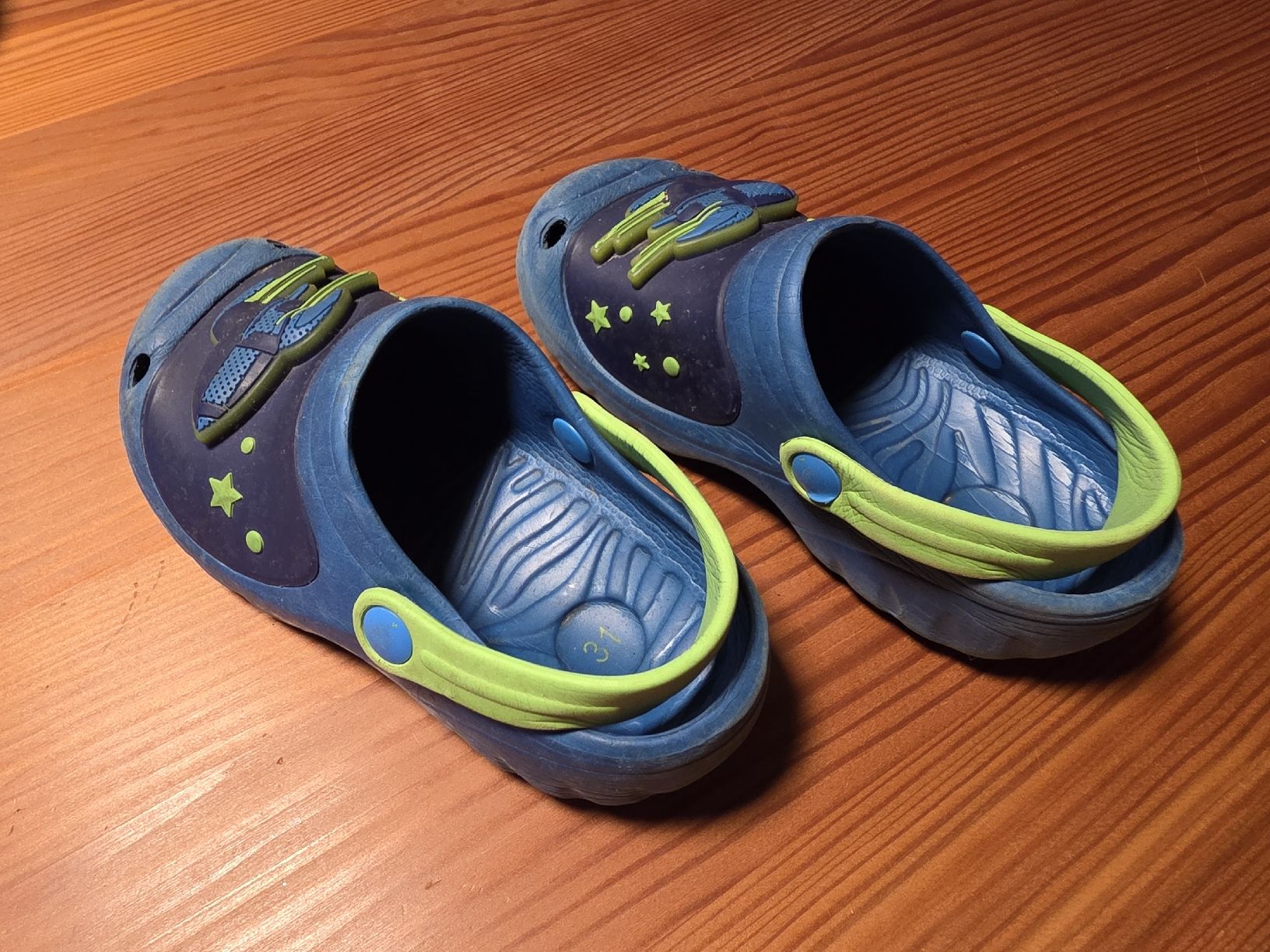 Scarpe per ragazzi: Crocsartige Schuhe Grösse 31 – Usato da Grünenmatt venduto da ras_7ksp 1
