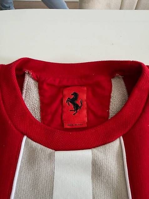 Maglioni & Felpe: Ferrari Sweat-Shirt – Usato da Vacallo venduto da mvtony 2