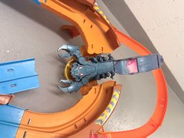 Hot Wheels City Scorpion Attack Set