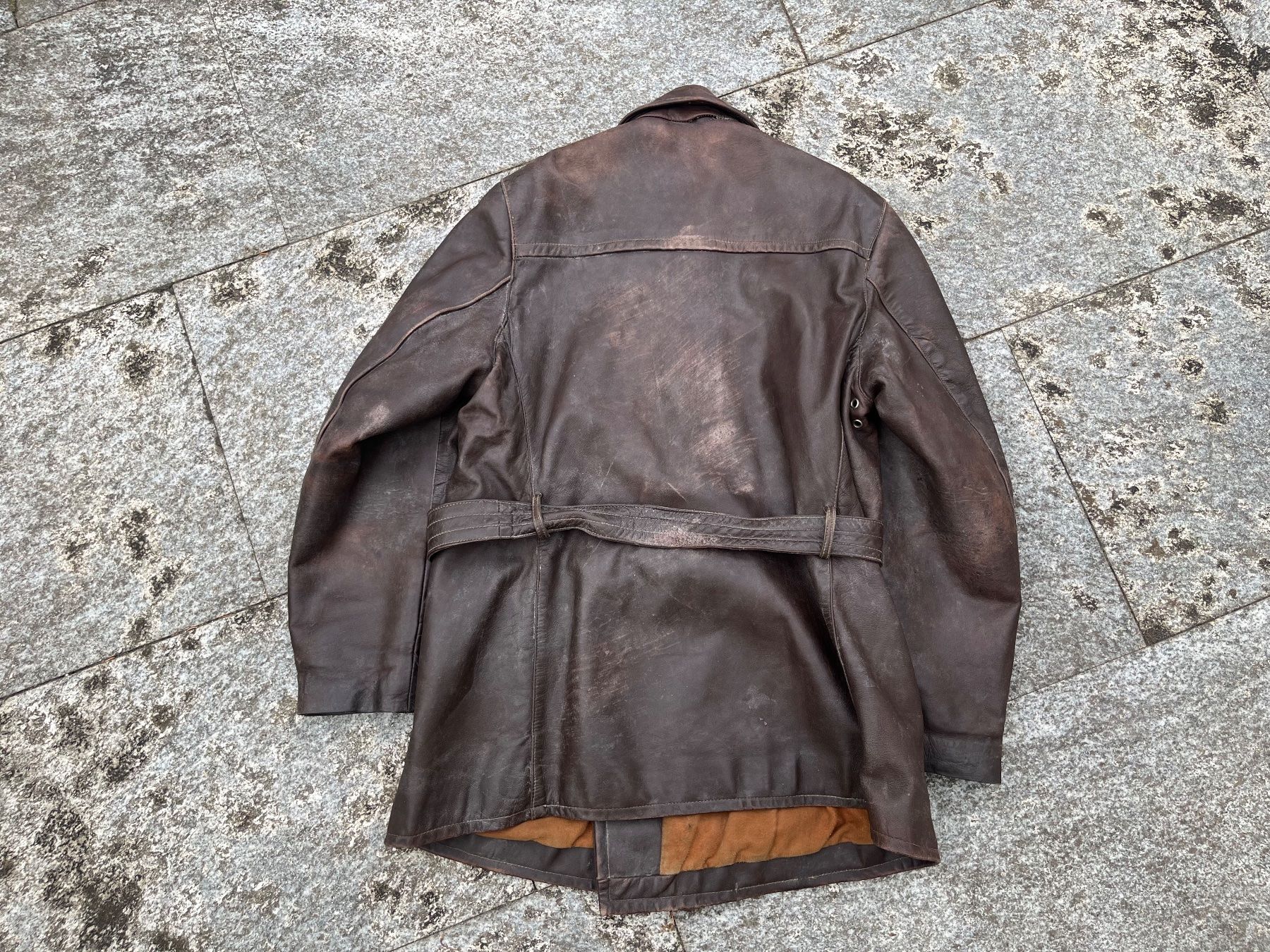 Jacken: Lederjacke Oldtimer Antik Vintage – Gebraucht aus Bottmingen von Puffsack 1