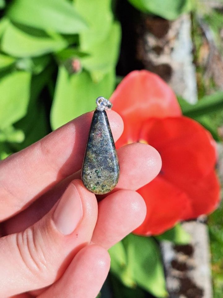 Ciondoli: Schweizer Granat & Peridotit Anhänger – Nuovo e nell'imballaggio originale da Richterswil venduto da Viorella 3