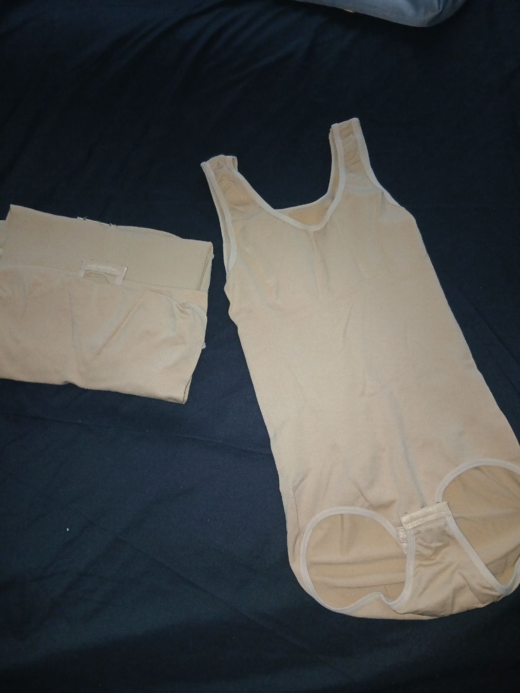 Autres dessous: 3 Form Body beige Grösse L – Neuf (Voir description) à Niederbüren par HardStorm