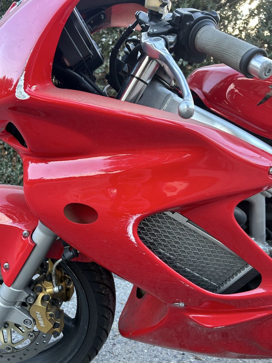 Honda Strada: Honda vtr1000f start – Difettoso da Ecublens VD venduto da RodrigoFortunato249 2