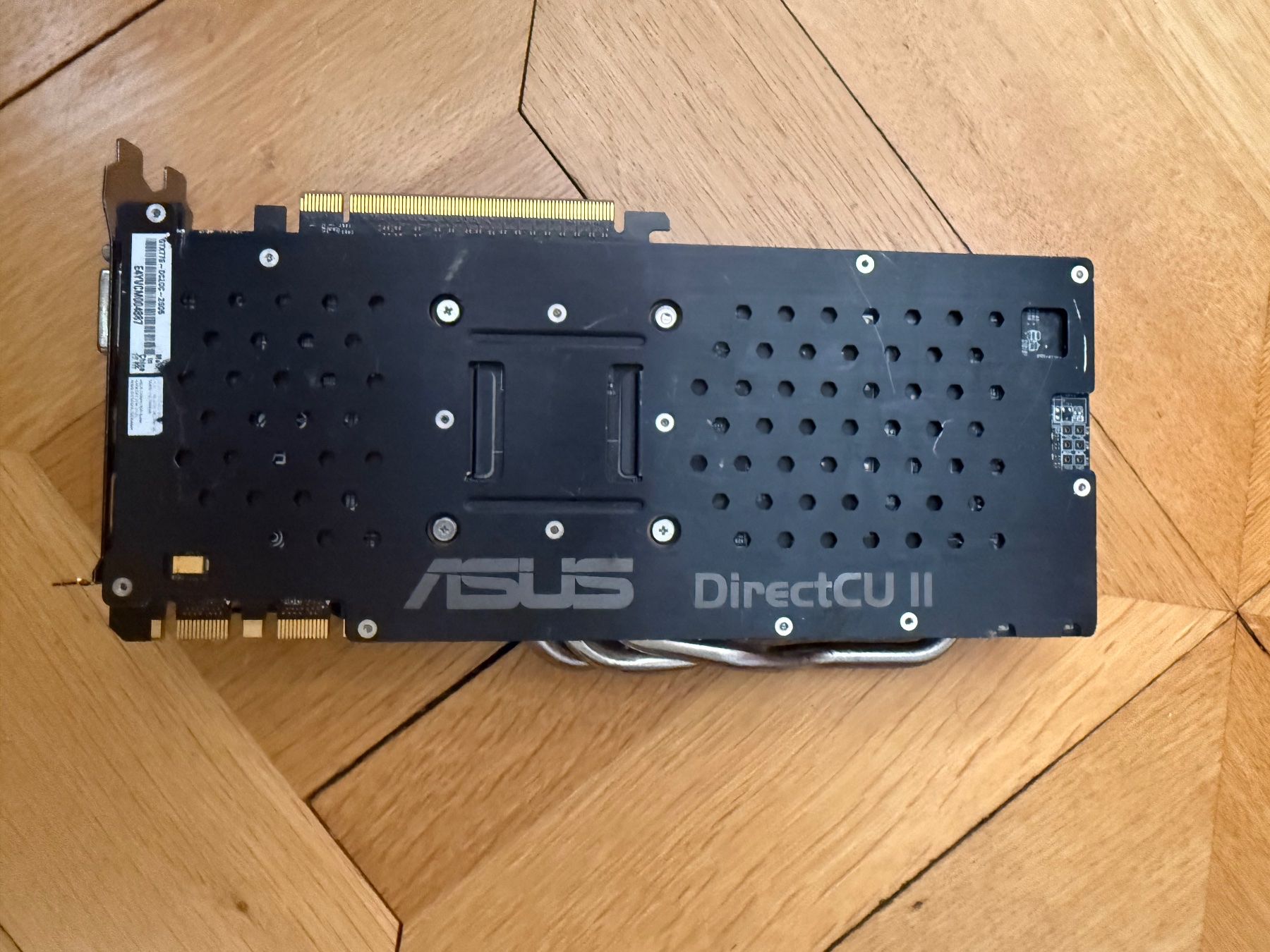 Asus Cartes graphiques: ASUS GTX 770 – D'occasion à Winterthur par mj1_kcd8 1
