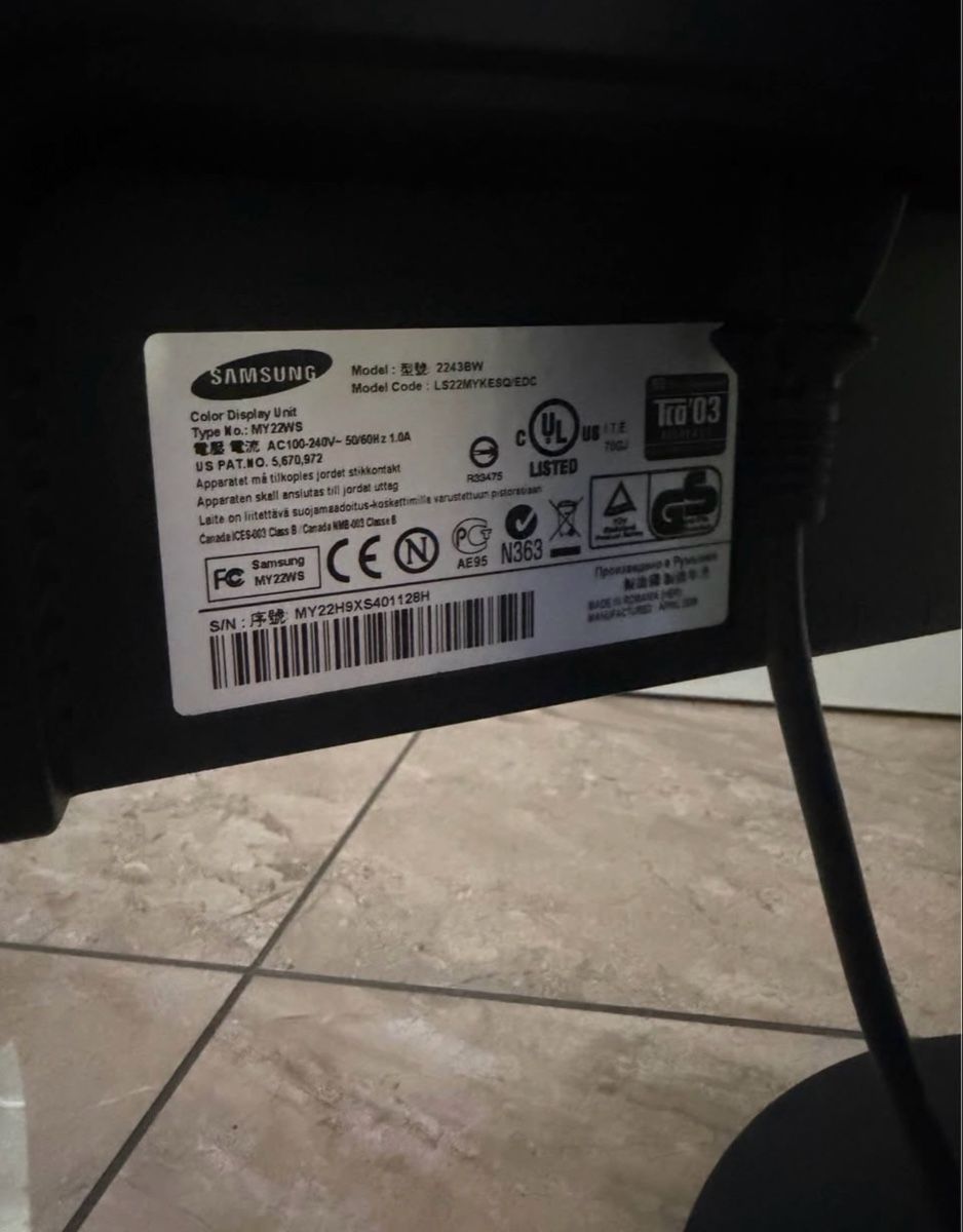PCs: Lot informatique - Pour pièces ou à réparer – Gebraucht aus Kerzers von tia_2snz 4