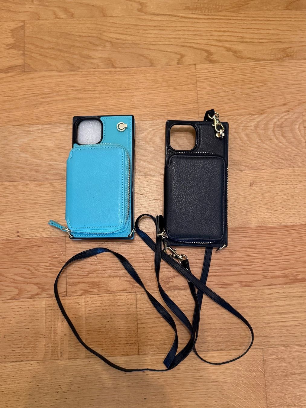 Cover & Protezioni schermo: 2 Hüllen für iPhone 14 – Usato da Bülach venduto da Murmy