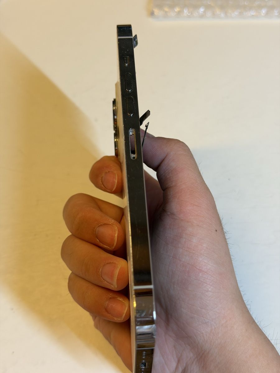 Apple Portables: iPhone 13Pro Max weiss Gehäuse – Défectueux à Chur par beverlyone 4