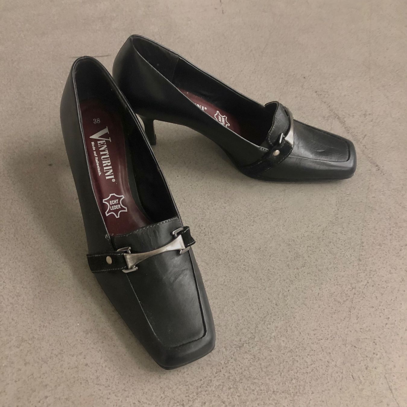 Scarpe da donna: Vintage Venturini schwarze Heels Leder, Gr. 38 – Usato da Brienz BE venduto da Kokolea84 1