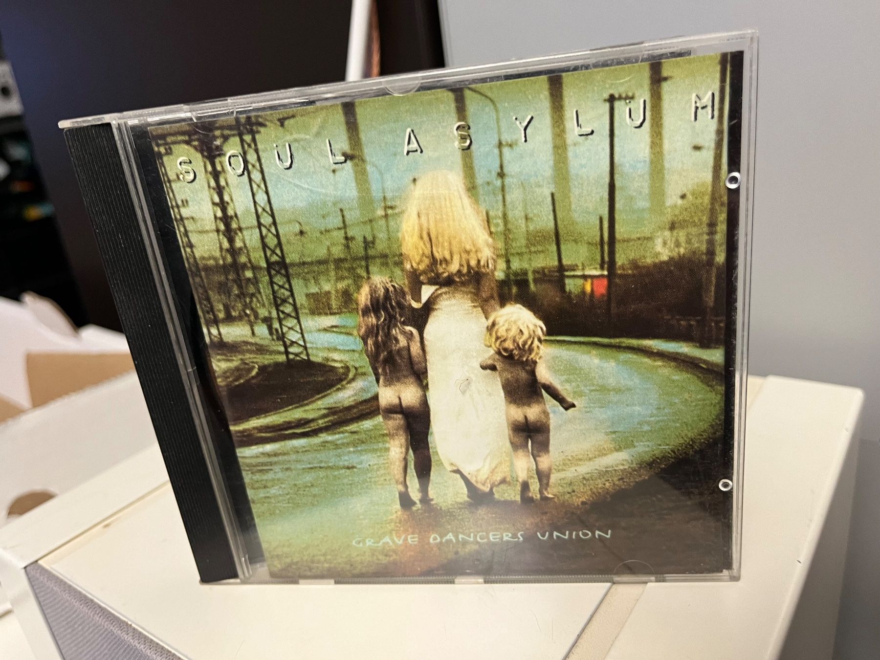 CD: Soul Asylum - Grave Dancers Union - HJ41B – Usato da Küsnacht ZH venduto da swisssales.net