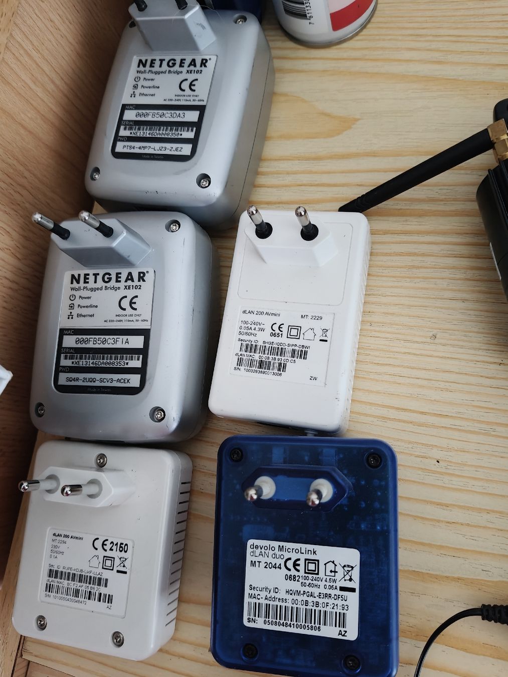 Lecteurs & Adaptateurs: Adapteurs CPL Netgear et Devolo divers modèles lot – D'occasion à La Chaux-de-Fonds par Honit.ch
