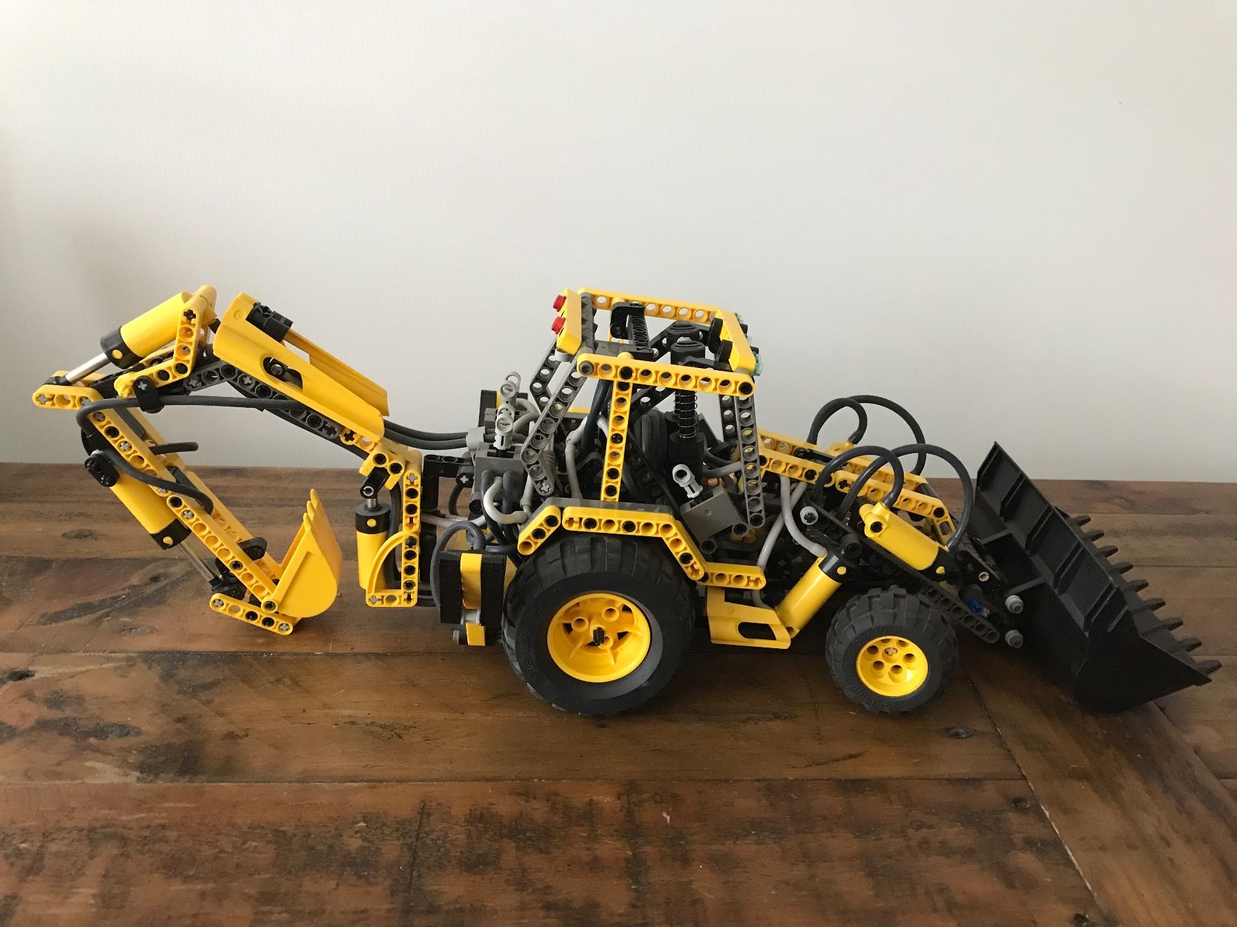 Lego Jouets: Lego Technik Backhoe Loader 8455 – D'occasion à Rapperswil SG par cosiba01