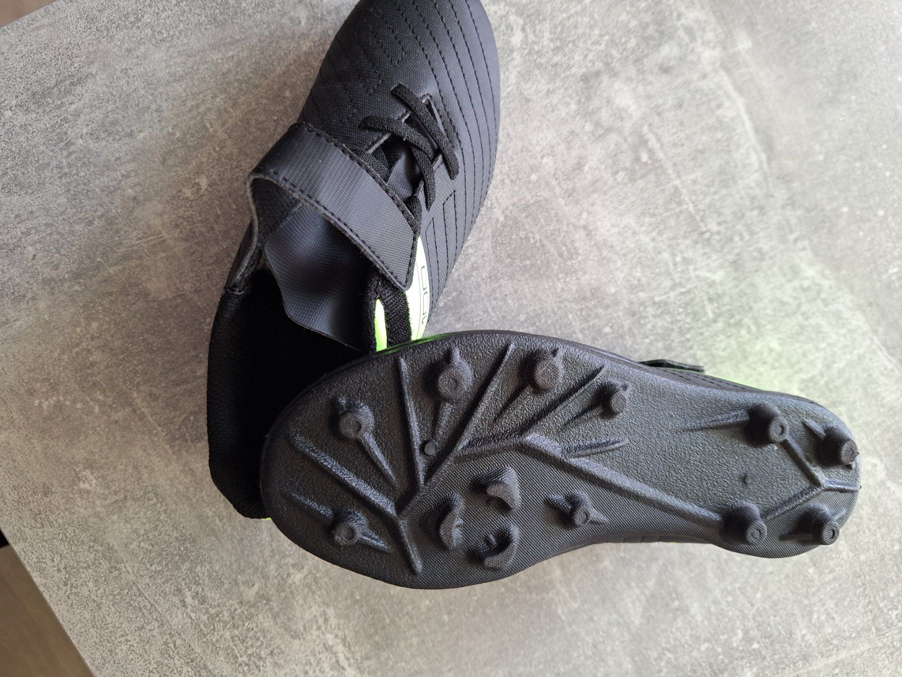 Scarpe per ragazzi: Fussball Schuhe Grösse 34 – Usato da Egerkingen venduto da Niceli1 4