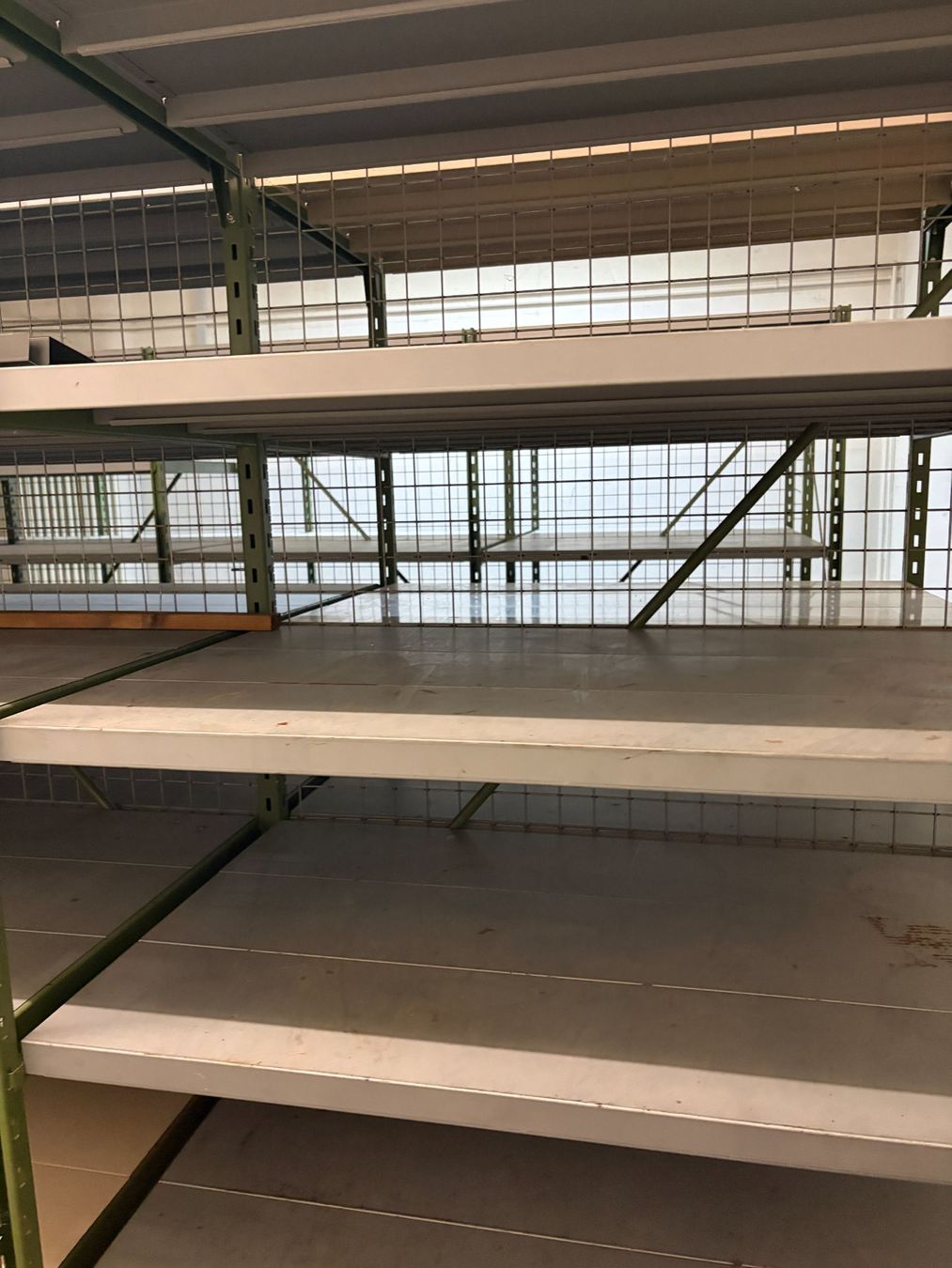 Scaffali: Industrieregal – Usato da Rothrist venduto da Pamosliq 1
