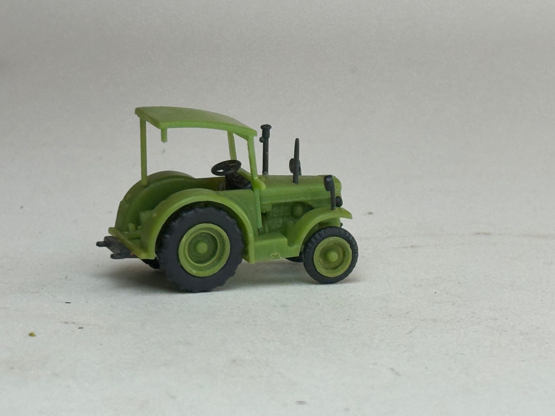 Preiser Modellini d'auto: VE1- Preiser Hanomag Traktor grün Sarassani – Usato da Elm venduto da Wikmtz 1