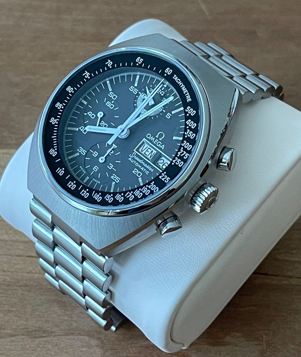 Omega Uhren: Omega Speedmaster Mark 4.5 Automatic 176.0012 inkl. Revision – Gebraucht aus Embrach von  3