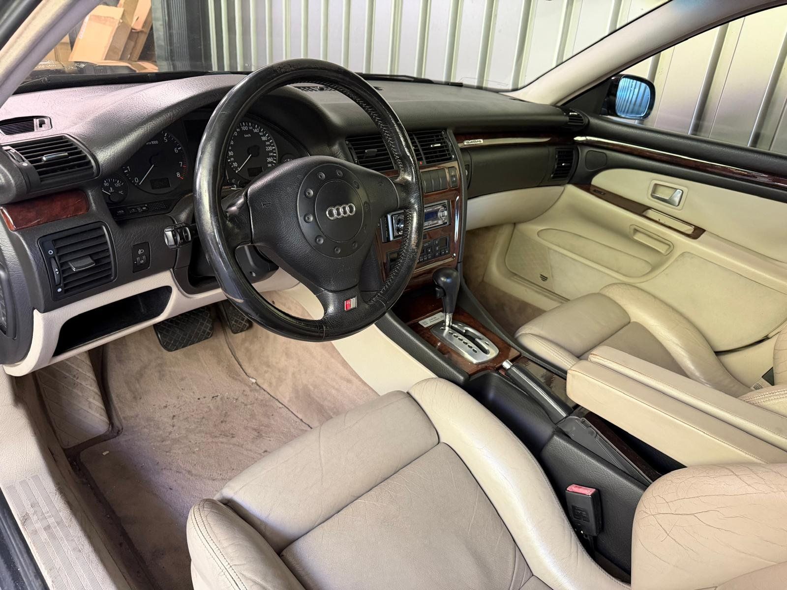 Audi Autos: Audi A8 Quattro 4,2 V8 – D'occasion à Flühli LU par Overland_Motors 7