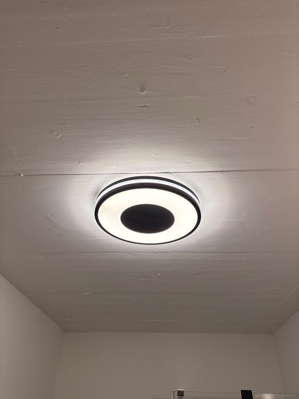 Philips Kronleuchter & Deckenlampen: Philips Hue Being Basis Deckenleuchte - Schwarz – Gebraucht aus Uetikon am See von gko_lpw8 2