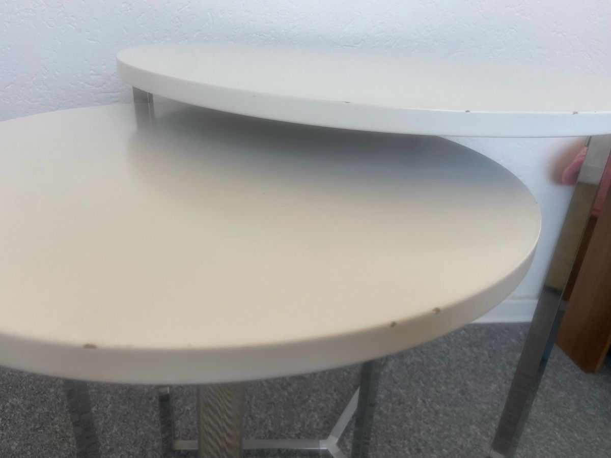 Set di tavolo e panche: Beistelltisch weiss – Usato da Landquart venduto da pamir123 4