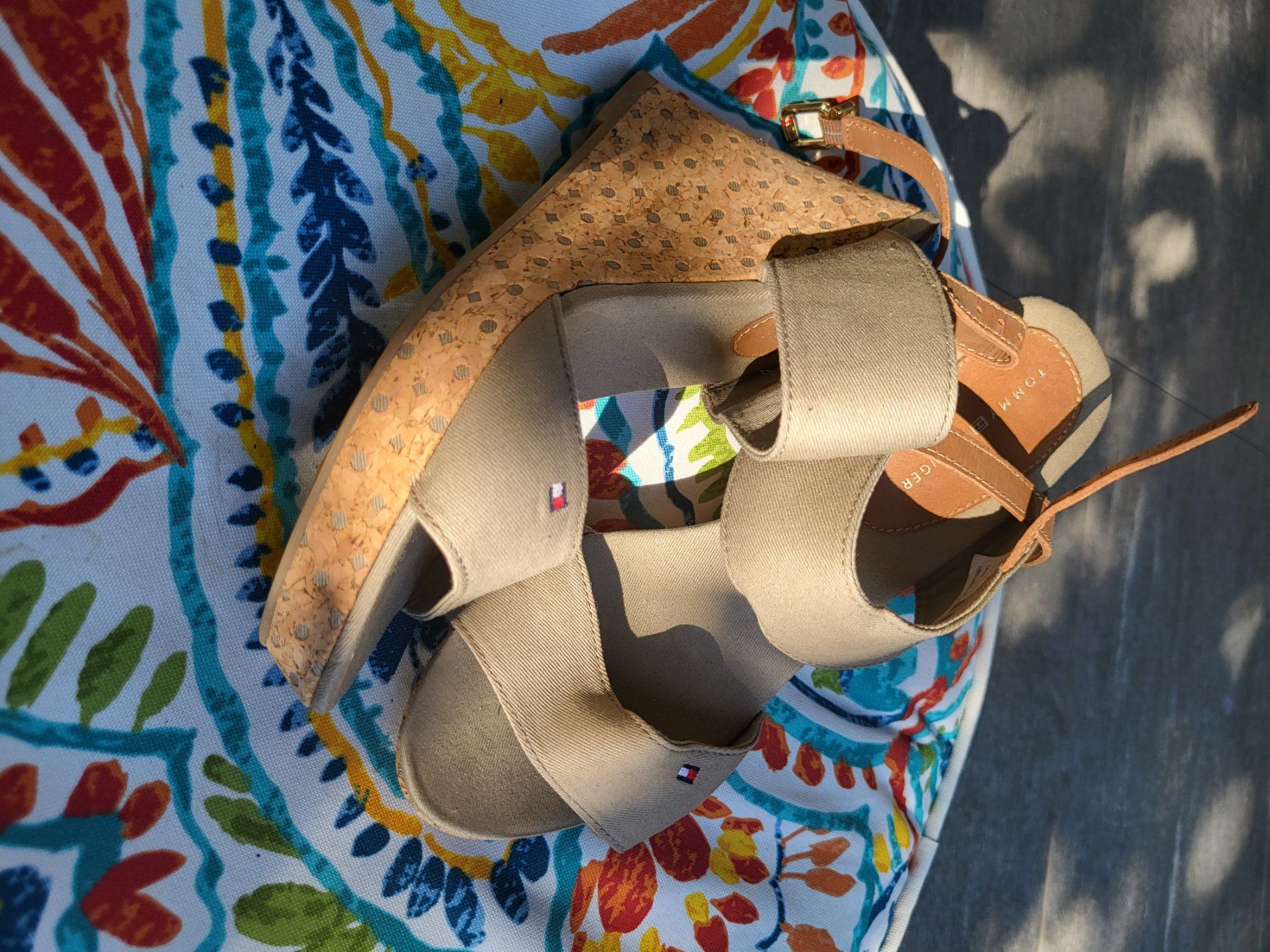 Tommy Hilfiger Scarpe da donna: Tommy Hilfiger Keilsandalen, Grösse 39 – Usato da Niedergösgen venduto da Lipa1