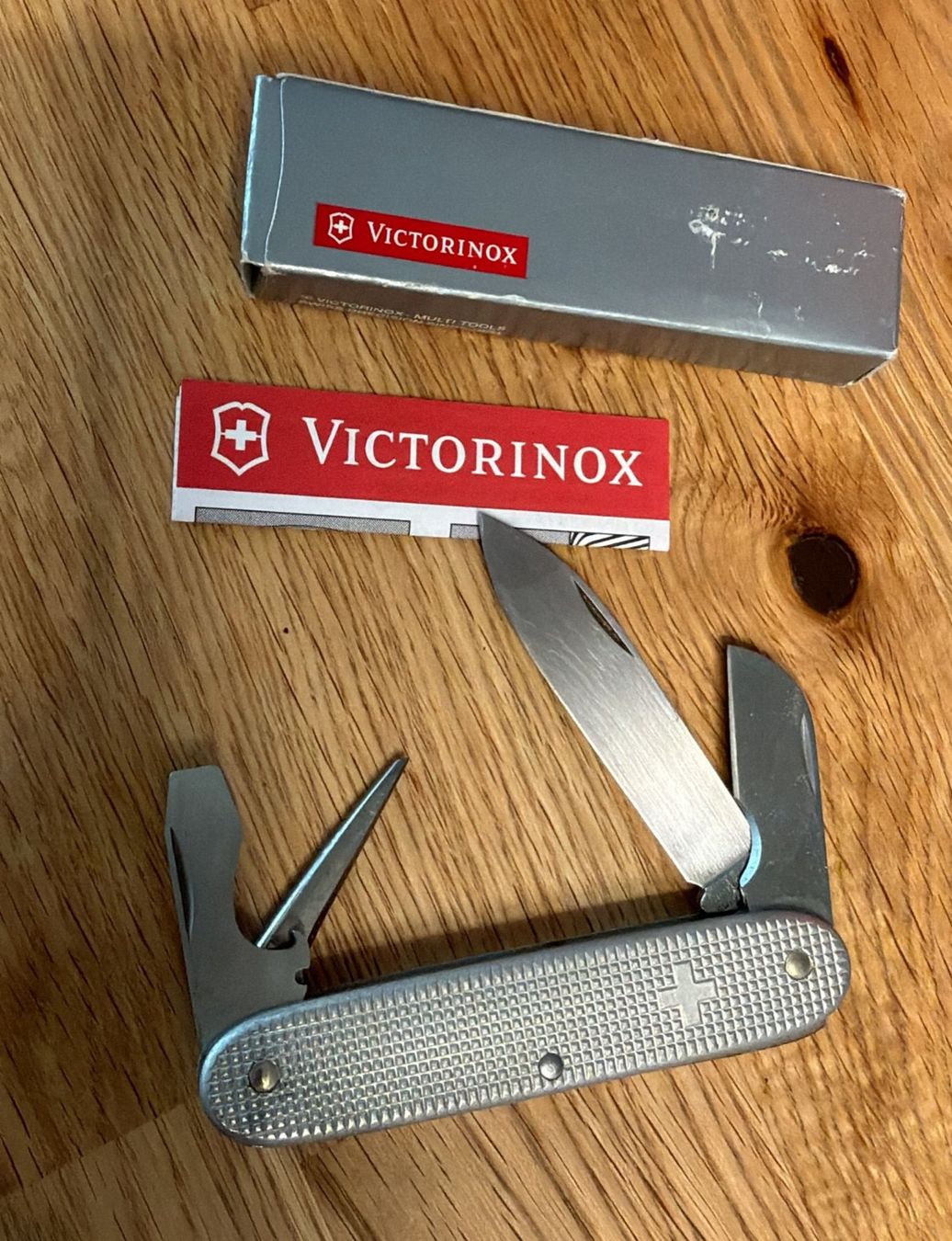 Victorinox Couteaux de poche: VICTORINOX TASCHENMESSER – D'occasion à Zürich par Frei-Occasionen 3