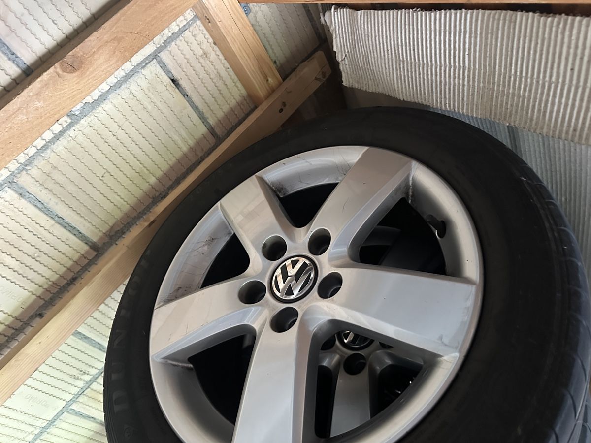 Volkswagen Felgen: Felgen mit pneu – Gebraucht aus Wängi von Shezaiseini 4