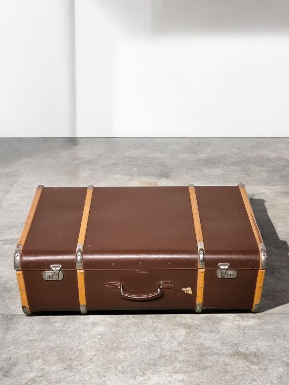 Reisekoffer: Vintage Koffer Gross – Gebraucht aus Zürich von Pinogaudio