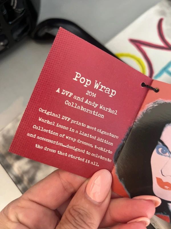 Diane von Furstenberg Kleider: DVF x Andy Warhol Wrapdress  – Gebraucht aus Pfaffhausen von ame_2q5n 1