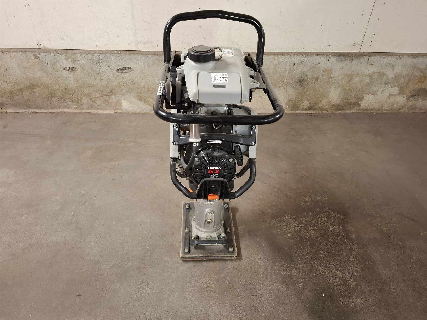 Hutter Toutes les machines: Grabenstampfer Hutter Mikasa T60 – D'occasion à Höchstetten par Kimi17417 3