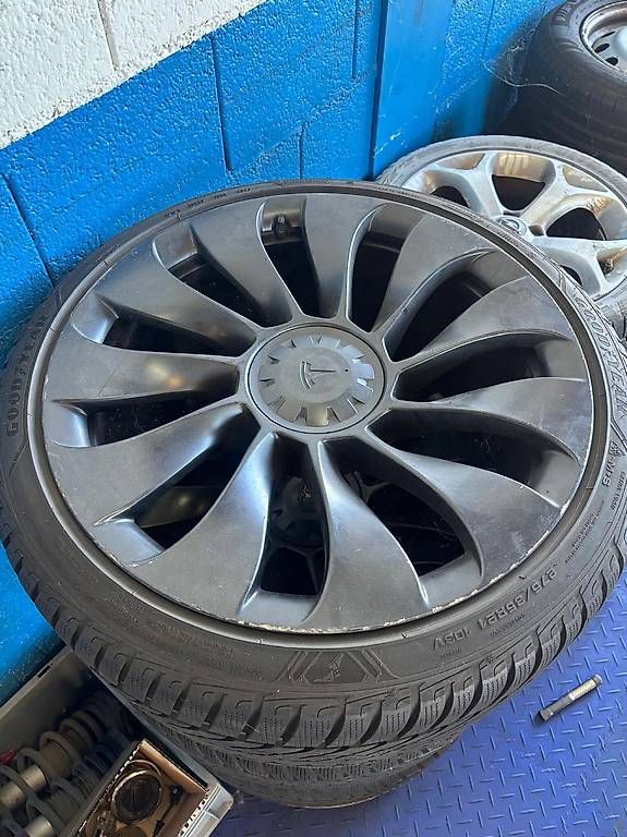 Pneumatici & Ruote complete: Roues hiver tesla model Y performance – Usato da Vouvry venduto da gra_vtp7