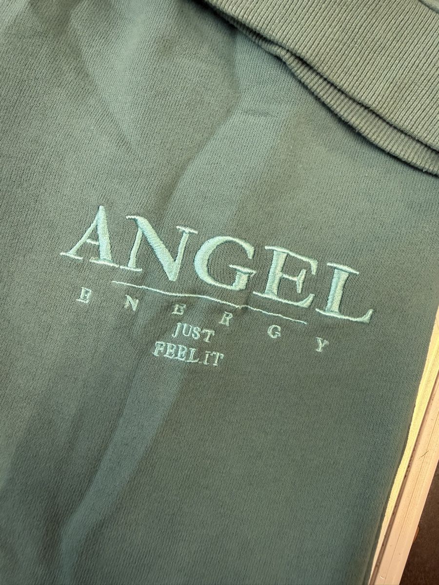 Bershka Lotti di vestiti: Bershka Angel Jogger Set Gr. M – Usato da Bern venduto da Natacha1997 3