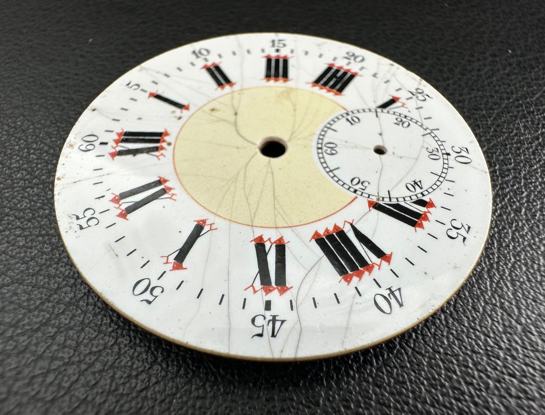 Swiss Uhren: CADRAN 43 mm Art-Déco – Gebraucht aus Conthey von advisia 2