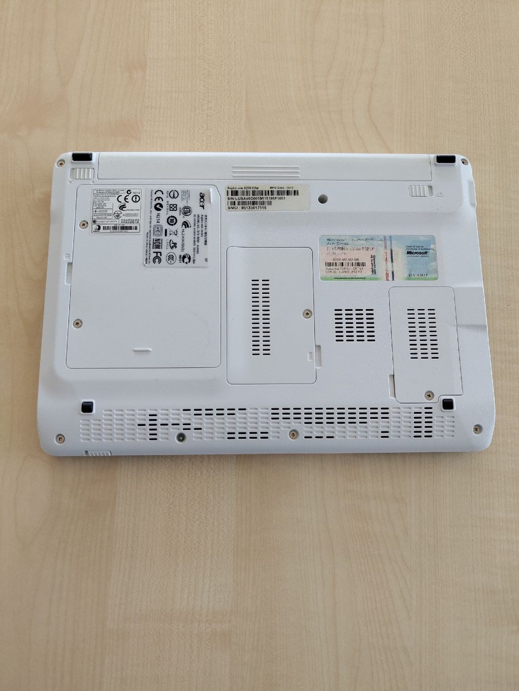 Acer Notebooks: M Budget Netbook – Defekt aus Moosseedorf von durian05 1