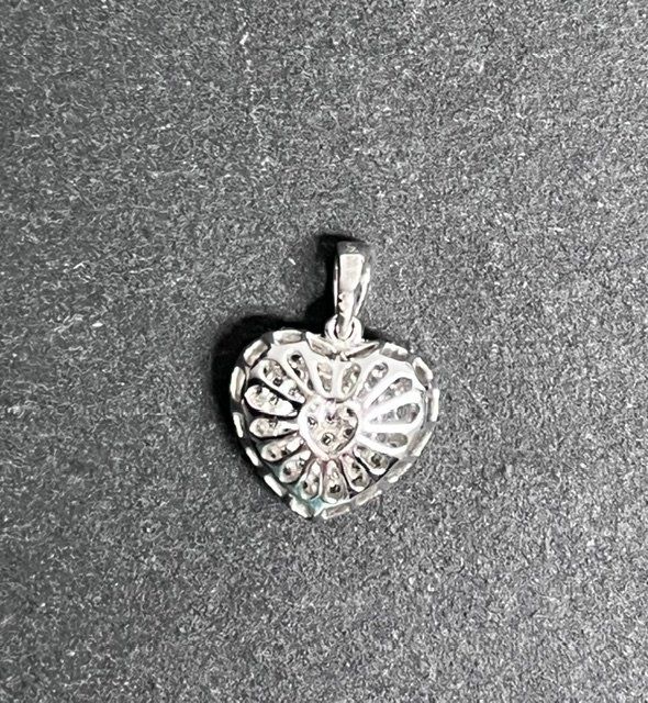Anhänger: Schmuck / Anhänger – Gebraucht aus Bachenbülach von lena33