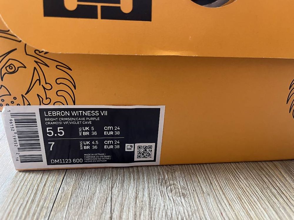 Scarpe da uomo: Chaussures de basket Nike Lebron taille 38 – Usato da Yverdon-les-Bains venduto da car_xd5s 2