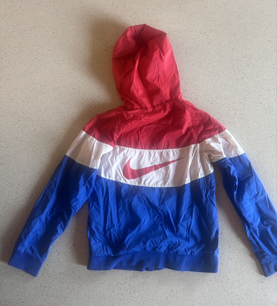 Nike Vestes: Windstopperjacke Nike Gr. 147-158 – D'occasion à Seewil par zorro72 3