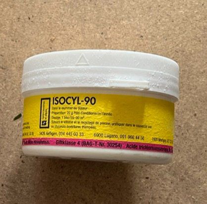 Piscine: Div. Schwimmbad Chemikalien – Usato da Balzers venduto da APE03 1