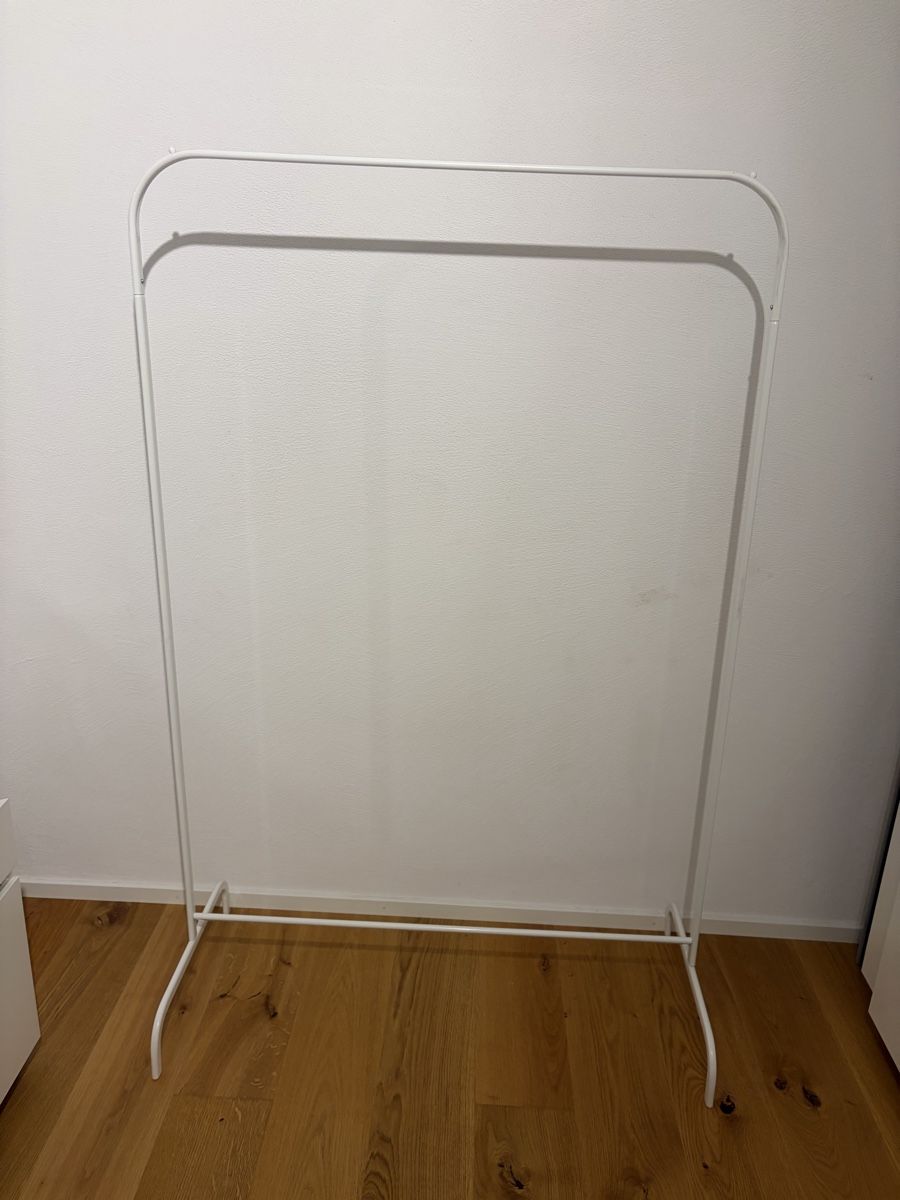 Autres décorations & accessoires: Kleiderständer Gratis – D'occasion à Rhäzüns par natkr